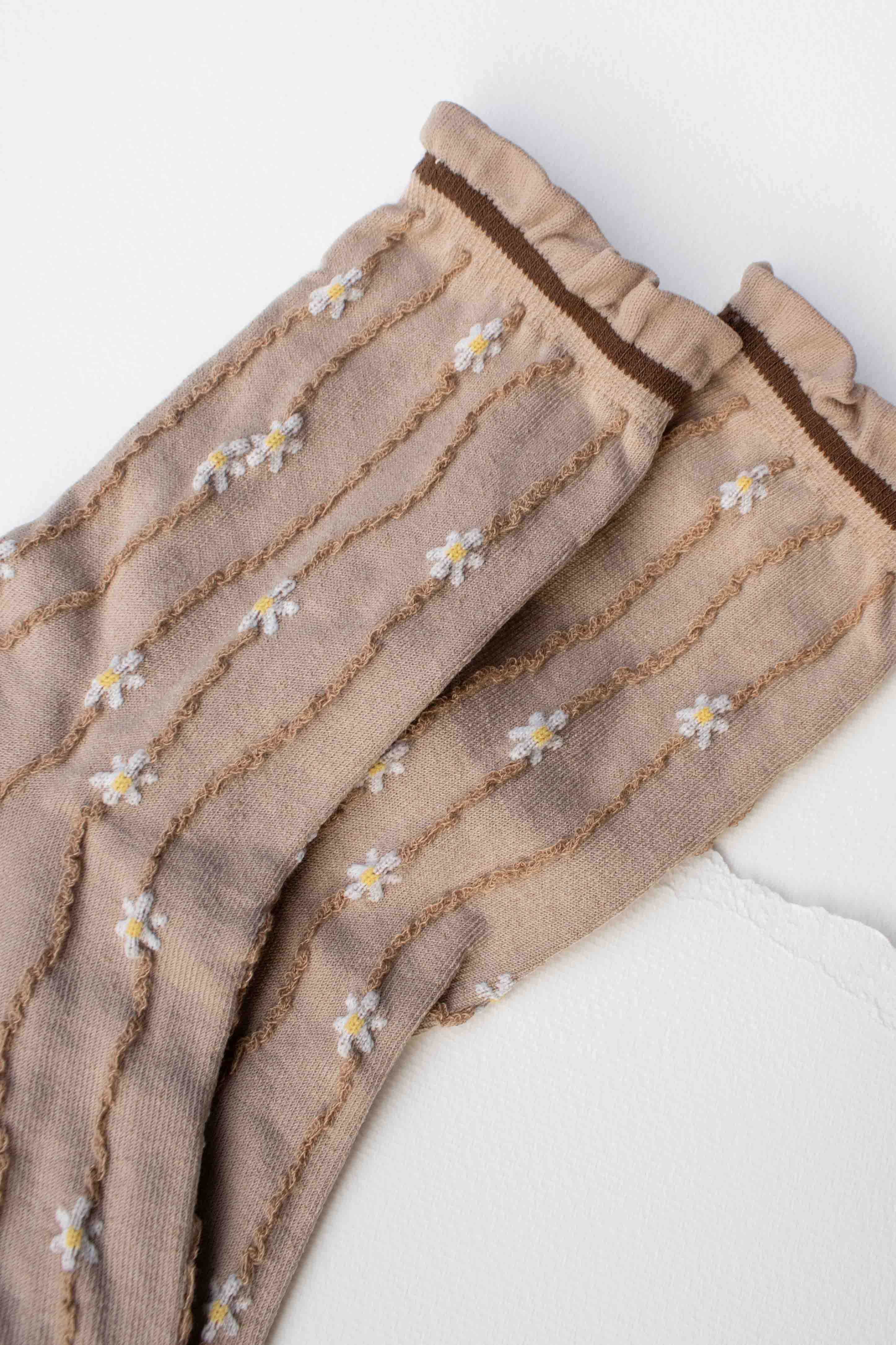 Wavy Daisy Cotton Blend Socks